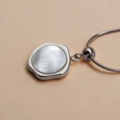 Holzkern Bedelketting|DAMES Charms|Kettingen