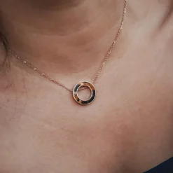 Holzkern Ornament Ketting|DAMES Kettingen|Sieraden