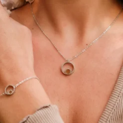 Holzkern Pigment Ketting|DAMES Kettingen